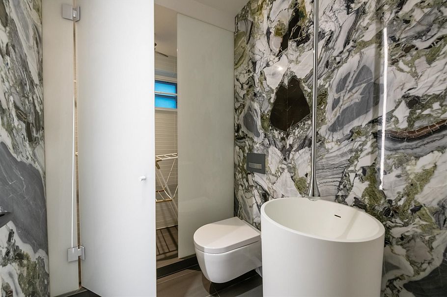 4546 Langara Avenue Vancouver, BC - 8