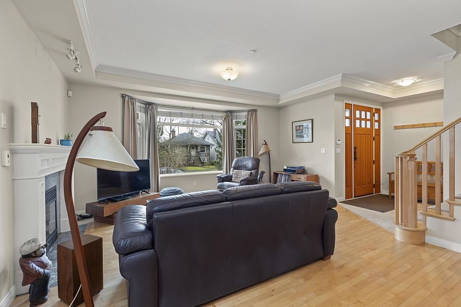 3472 W 13th Avenue Vancouver, BC - 8