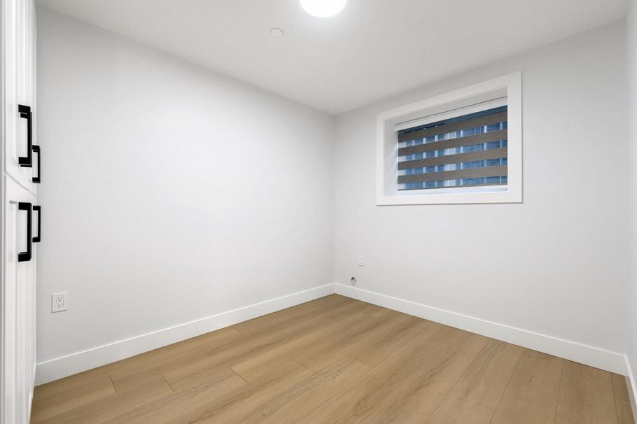 1328 E 64th Avenue Vancouver, BC - 20