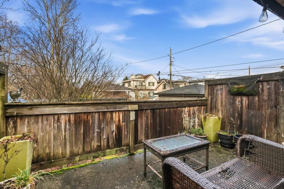 2917 E 28th Avenue Vancouver, BC - 21