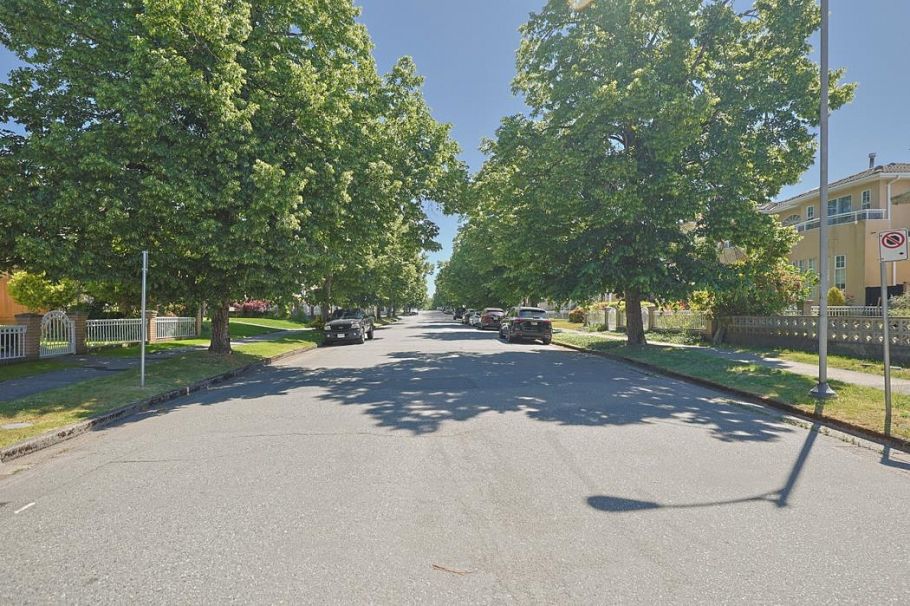 7310 Gladstone Street Vancouver, BC - 17