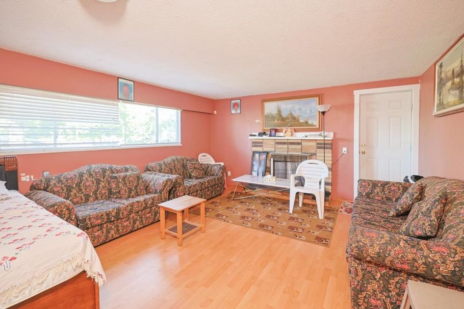 7310 Gladstone Street Vancouver, BC - 8