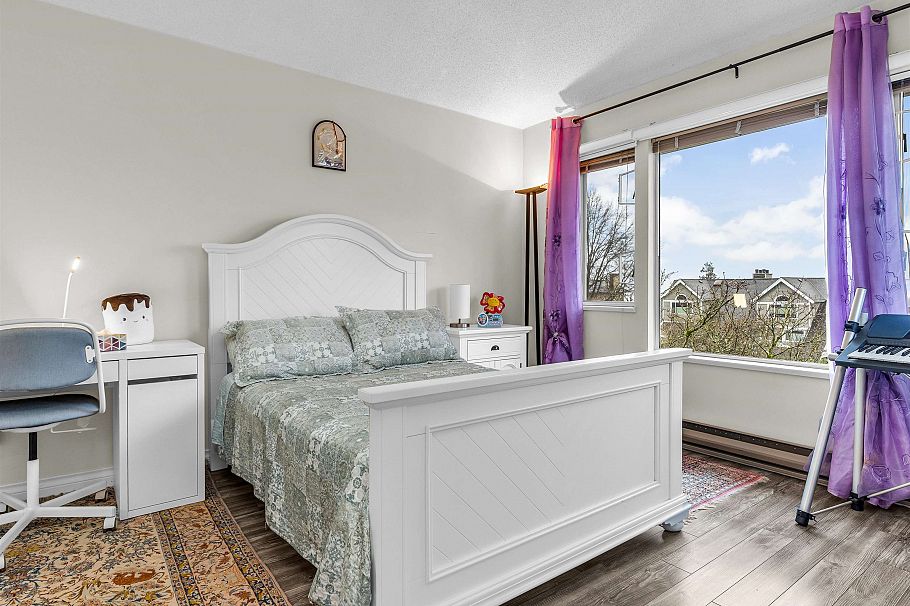 6 220 E Keith Road North Vancouver, BC - 24