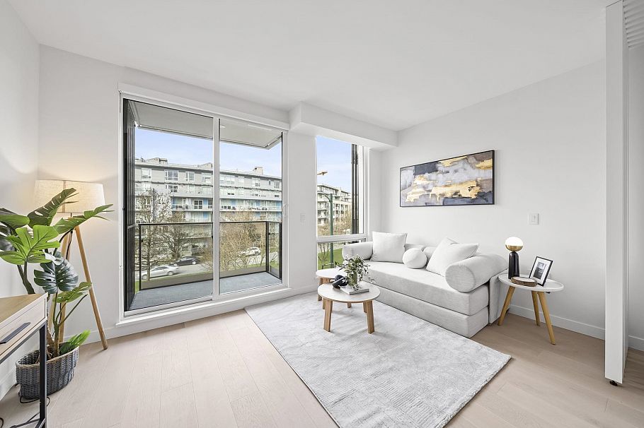 307 5212 Cambie Street Vancouver, BC - 1