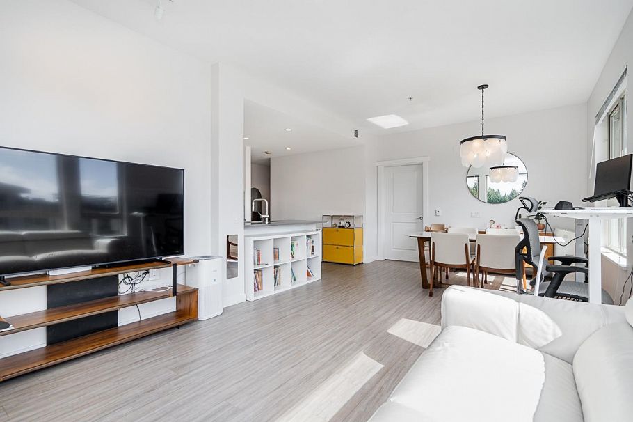 506 2663 Library Lane North Vancouver, BC - 7