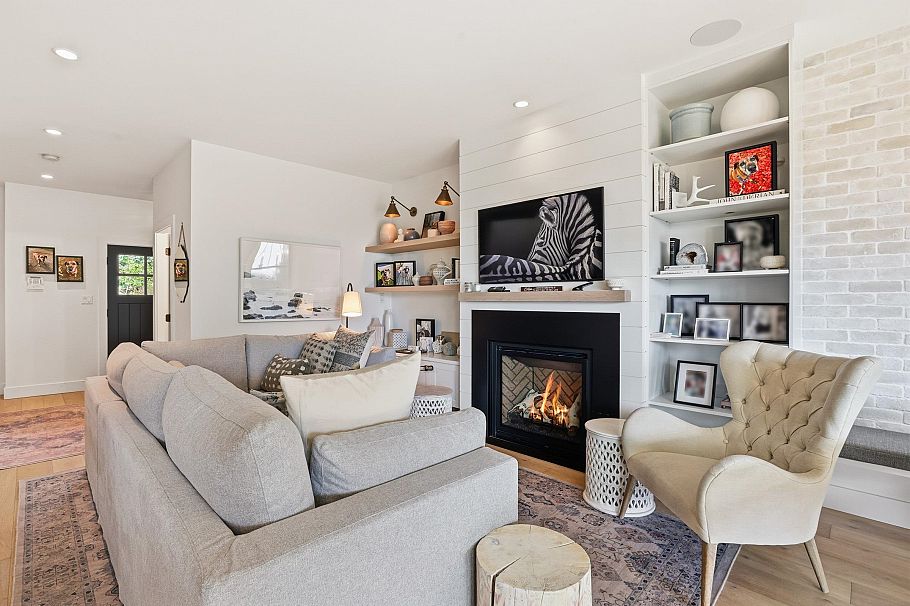 1725 Peters Road North Vancouver, BC - 5