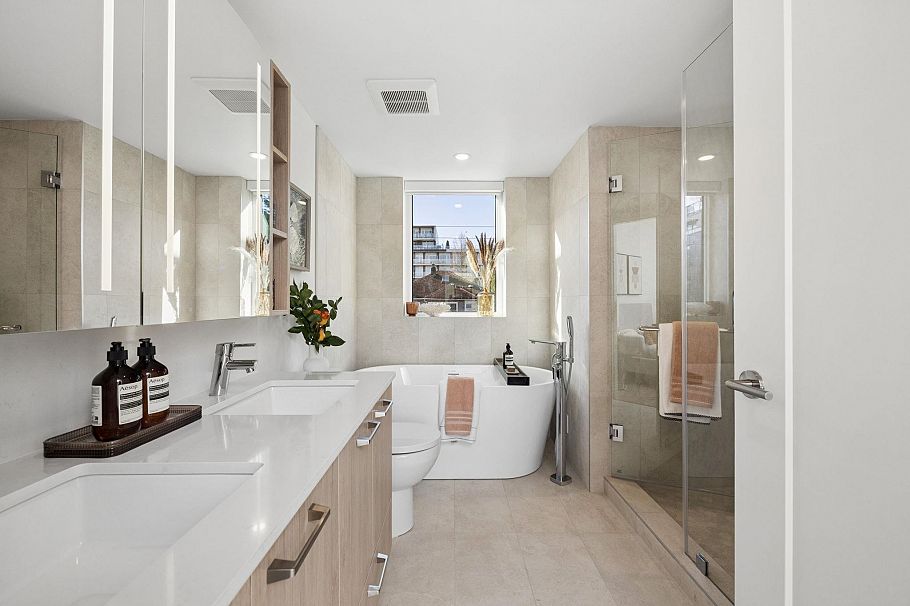 202 578 W 24 Avenue Vancouver, BC - 25