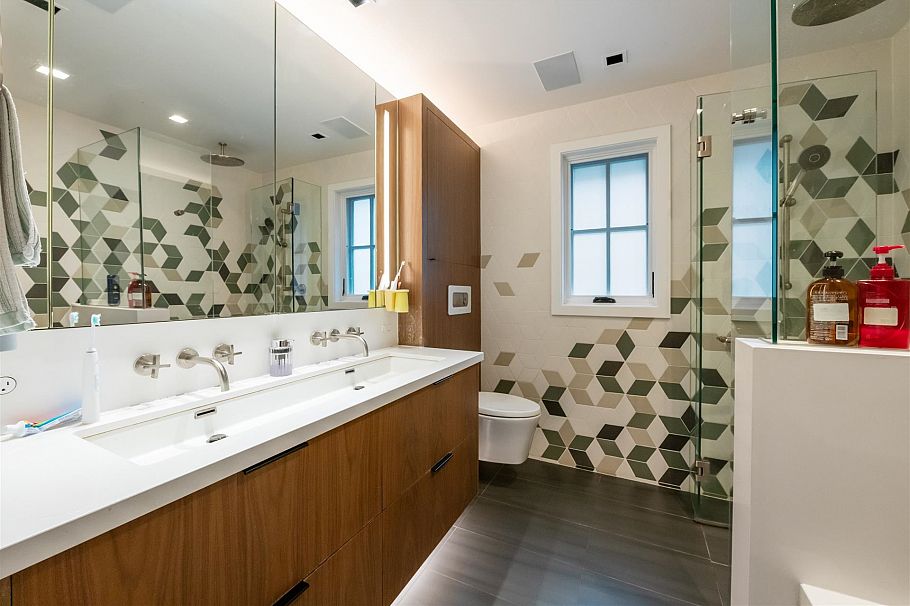 4546 Langara Avenue Vancouver, BC - 10