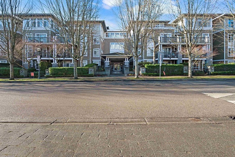 114 6279 Eagles Drive Vancouver, BC - 3