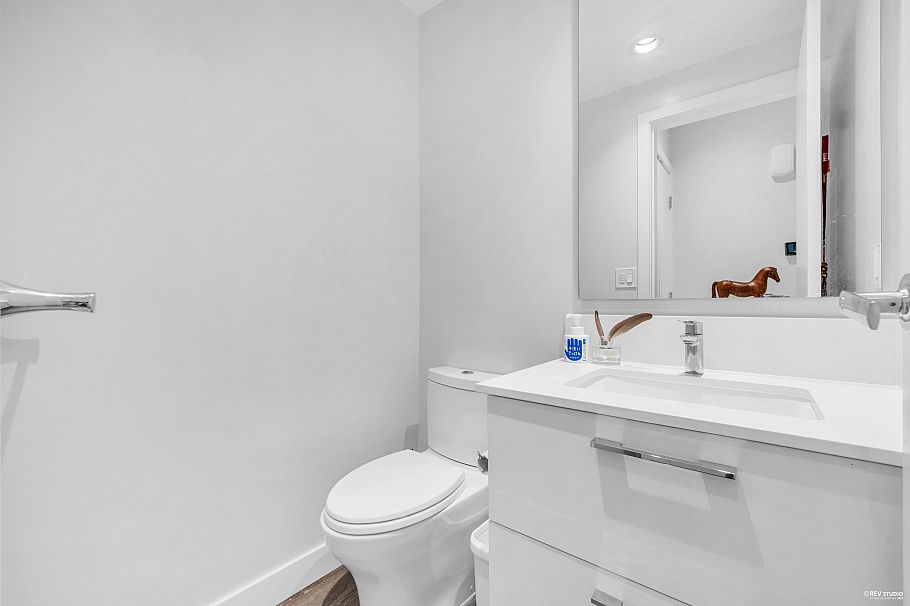 TH-5 5410 Shortcut Road Vancouver, BC - 28