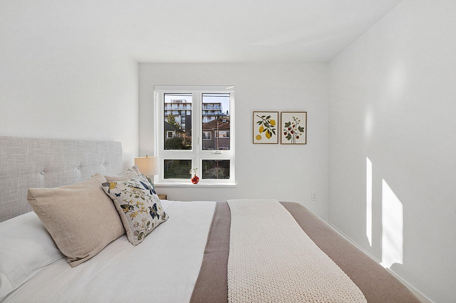 122 578 W 24 Avenue Vancouver, BC - 12