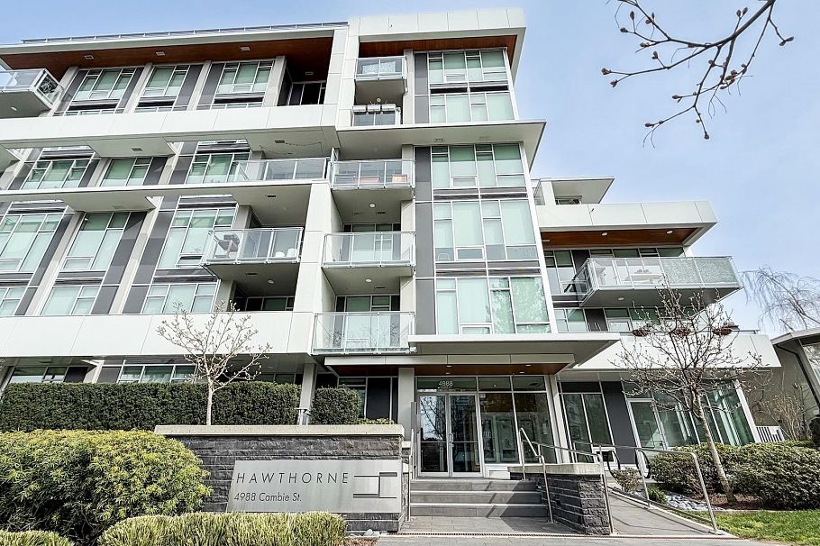 301 4988 Cambie Street Vancouver, BC - 2