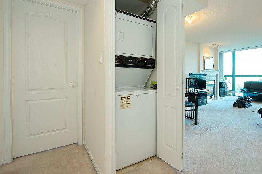 1007 5899 Wilson Avenue Burnaby, BC - 25