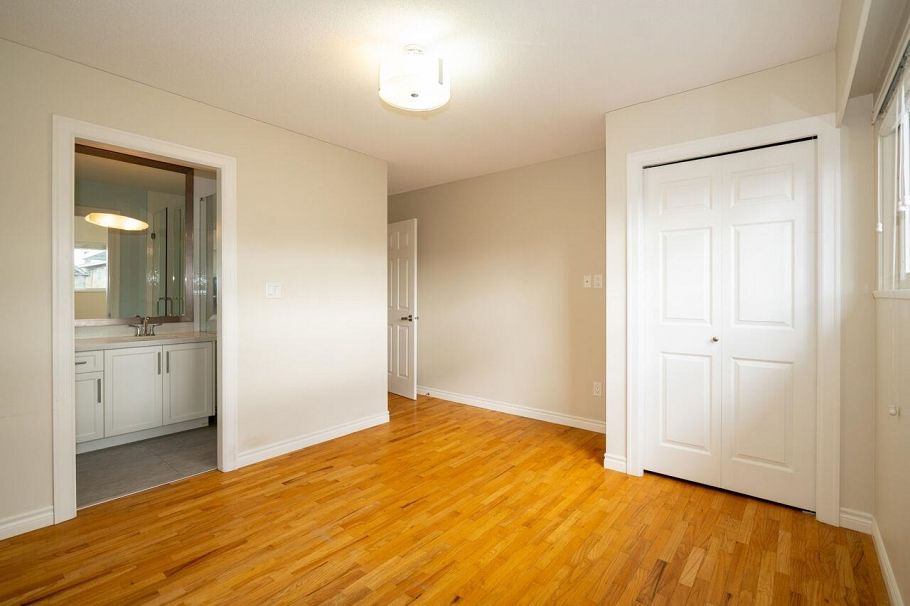 2654 Oxford Street Vancouver, BC - 29