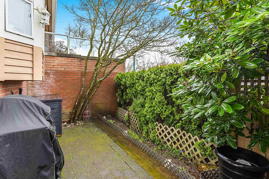 6 220 E Keith Road North Vancouver, BC - 26