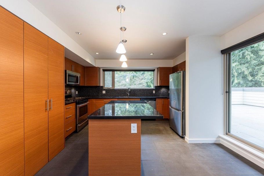 PH1 2832 Capilano Road North Vancouver, BC - 4