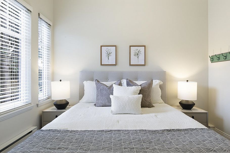 1737 Frances Street Vancouver, BC - 20