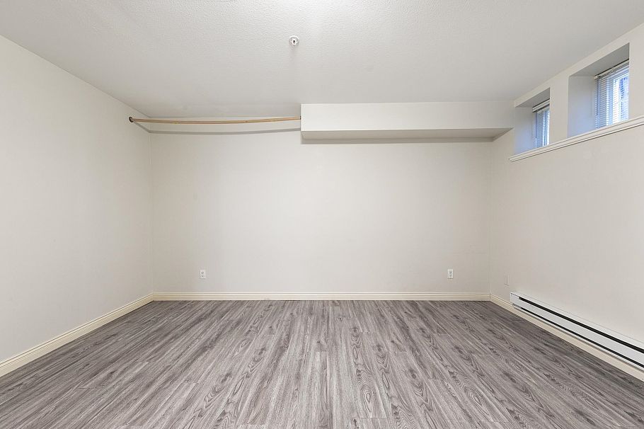 1737 Frances Street Vancouver, BC - 32