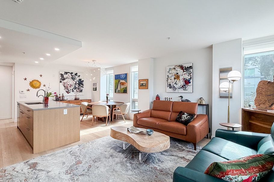 301 4988 Cambie Street Vancouver, BC - 3