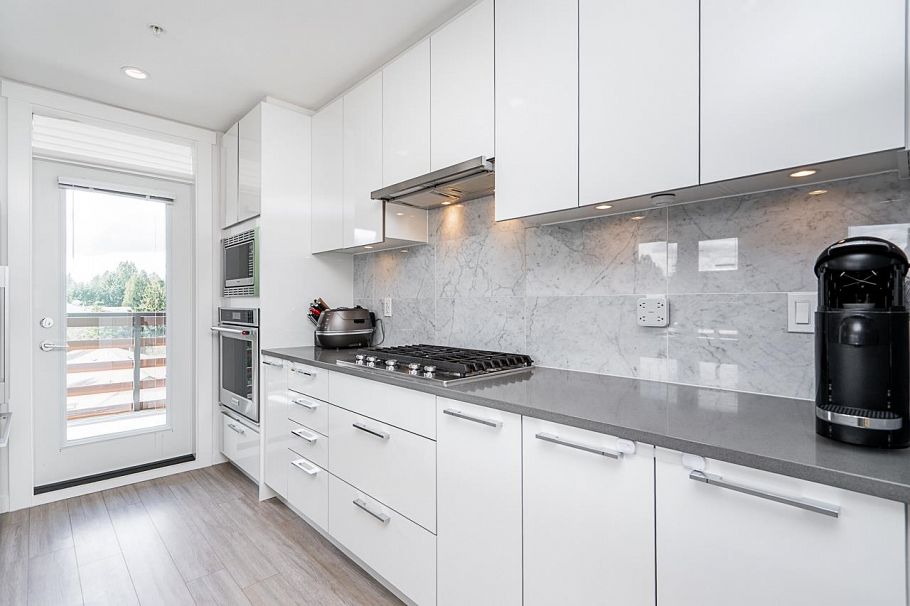 506 2663 Library Lane North Vancouver, BC - 17