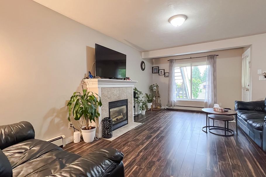 1553 Burrill Avenue North Vancouver, BC - 16