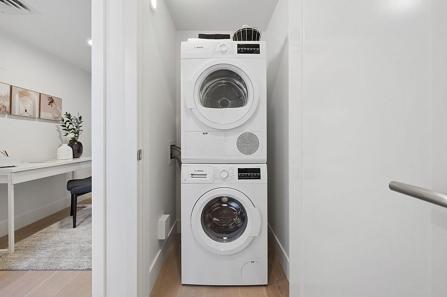 202 578 W 24 Avenue Vancouver, BC - 20