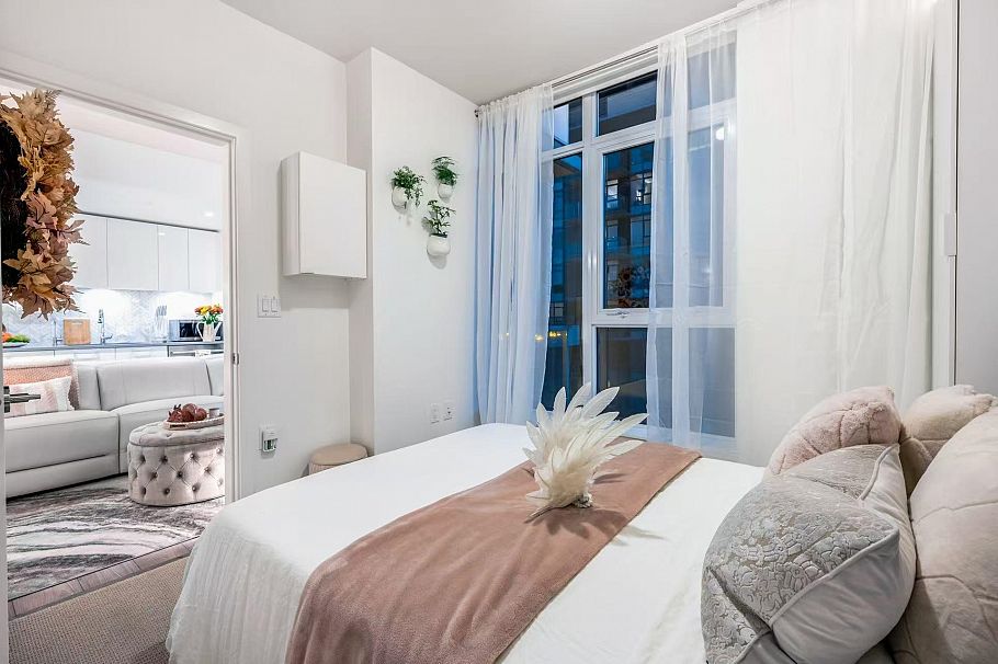 411 3581 E Kent Avenue North Vancouver, BC - 15