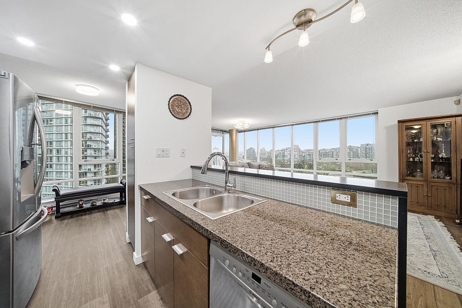 1106 980 Cooperage Way Vancouver, BC - 16