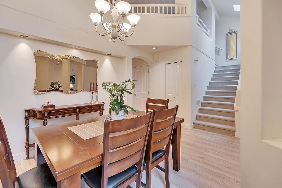 18 1550 Larkhall Crescent North Vancouver, BC - 11