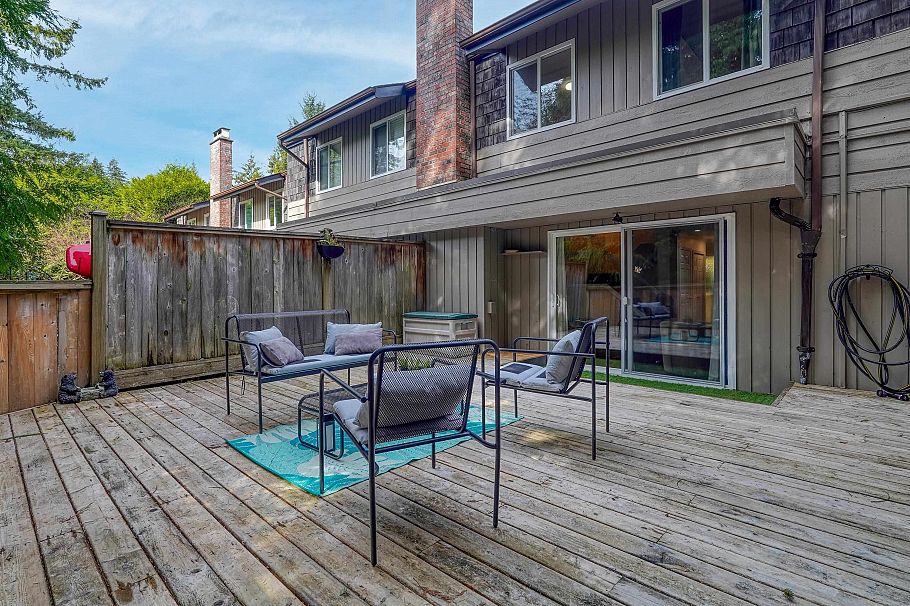 2329 Mountain Highway North Vancouver, BC - 17