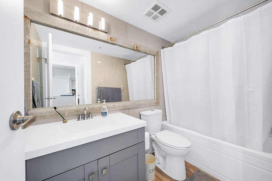 2404 1188 Howe Street Vancouver, BC - 15