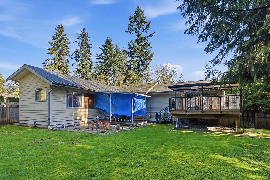 1329 Appin Road North Vancouver, BC - 1