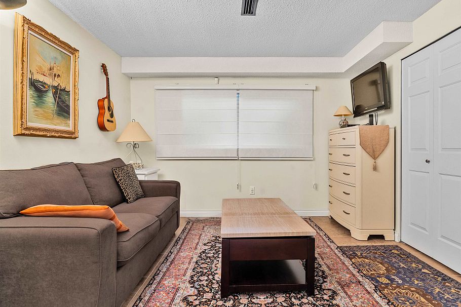 6 220 E Keith Road North Vancouver, BC - 25