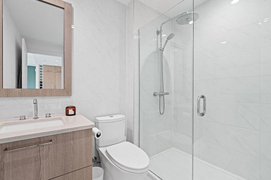 309 747 E 3rd Street North Vancouver, BC - 21