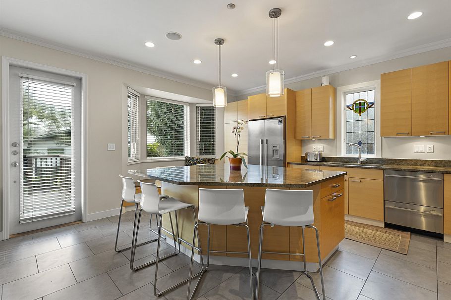 3472 W 13th Avenue Vancouver, BC - 16