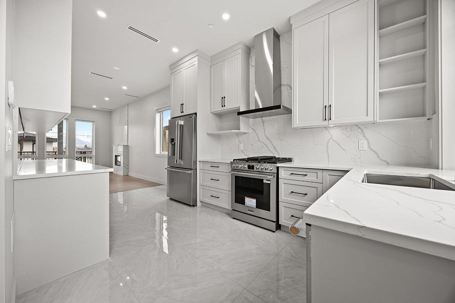 3015 E 19th Avenue Vancouver, BC - 12