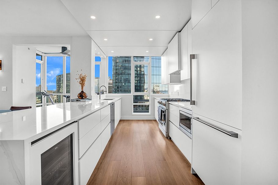 3403 1189 Melville Street Vancouver, BC - 12