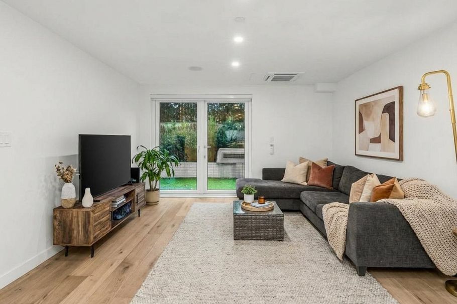 102 649 E 3rd Street North Vancouver, BC - 7