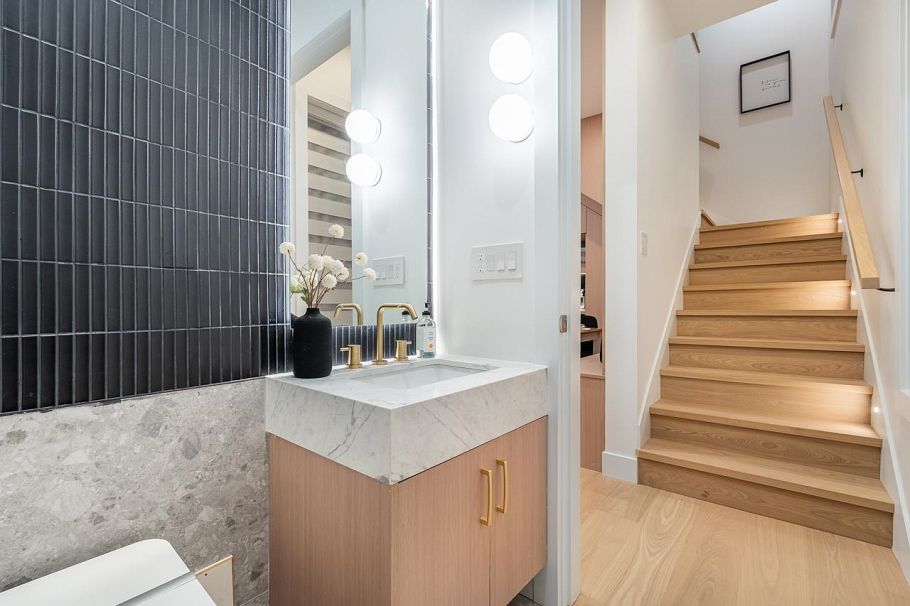 1 5355 Inverness Street Vancouver, BC - 19