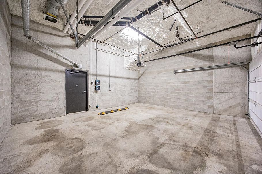 7 3483 Ross Drive Vancouver, BC - 27