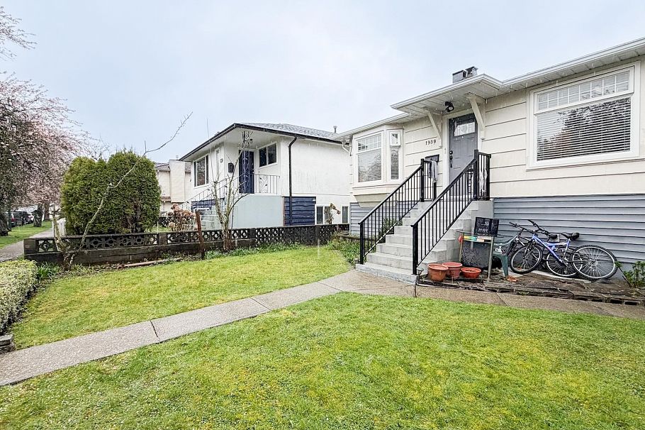 1939 E 39th Avenue Vancouver, BC - 4