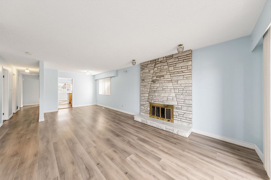 3206 Adanac Street Vancouver, BC - 9