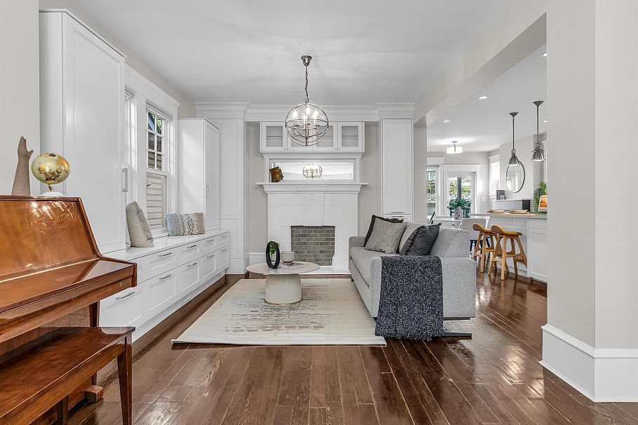 4446 Quebec Street Vancouver, BC - 6