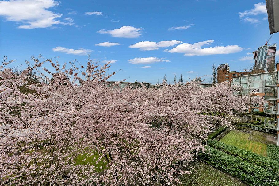 412 618 W 45th Avenue Vancouver, BC - 32