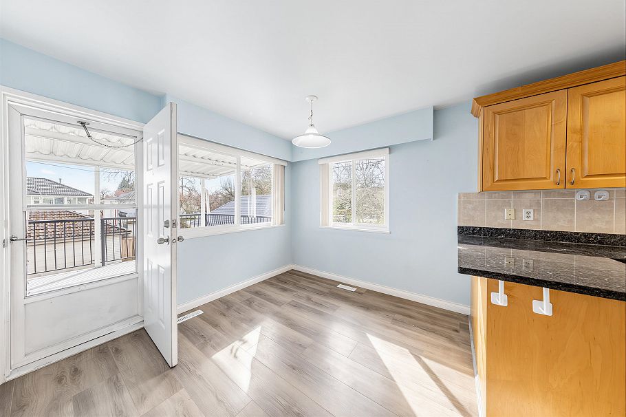 3206 Adanac Street Vancouver, BC - 15