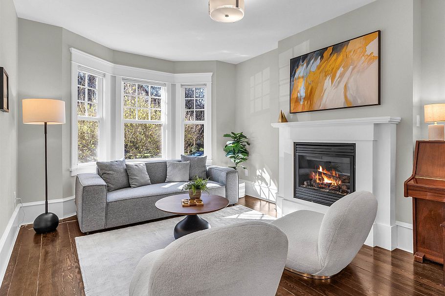 4446 Quebec Street Vancouver, BC - 3