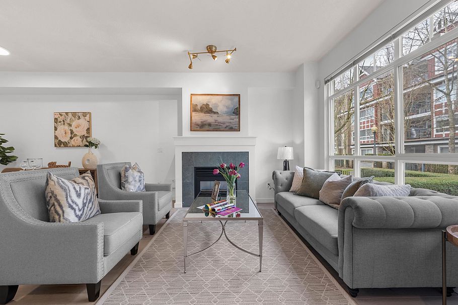 7148 Mont Royal Square Vancouver, BC - 2