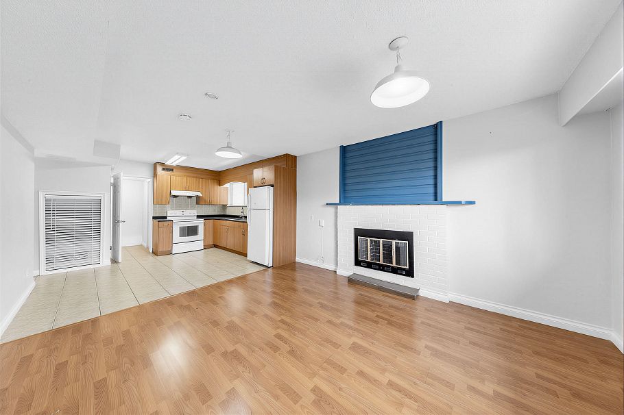 3206 Adanac Street Vancouver, BC - 26