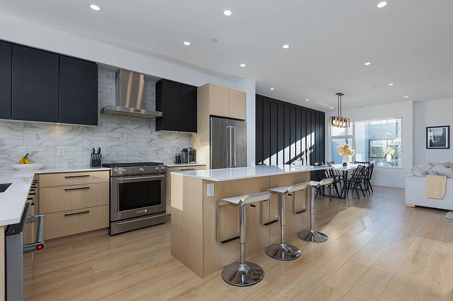 17 602 Lile Drive North Vancouver, BC - 8