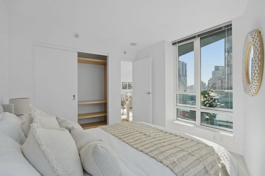 1109 233 Robson Street Vancouver, BC - 14